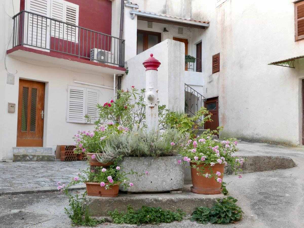 Potocina 21 Appartement Vrbnik Buitenkant foto